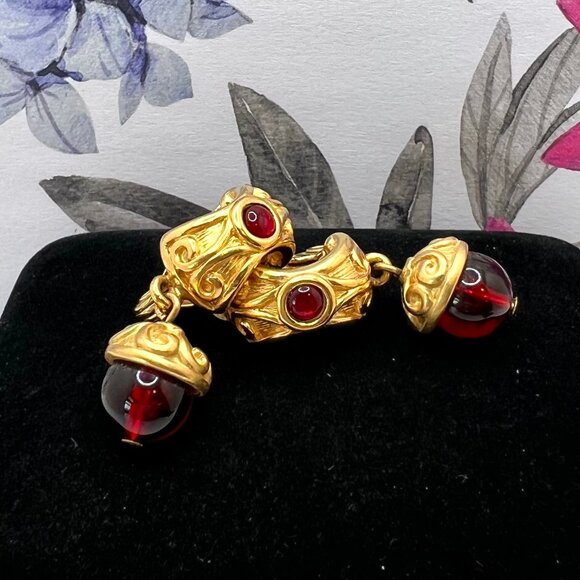 Monet CLIP Red & Gold Art Nouveau Huggie Earrings - Picture 1 of 5